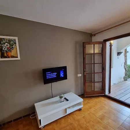Acogedor Con Terraza A 400m De La Playa - Hisp-236-134